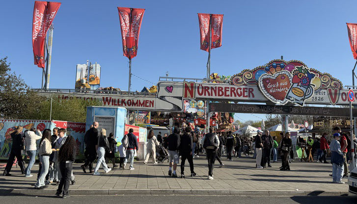 N&uuml;rnberger Fr&uuml;hlings Volksfest (&copy;Foto: Martin Schmitz)